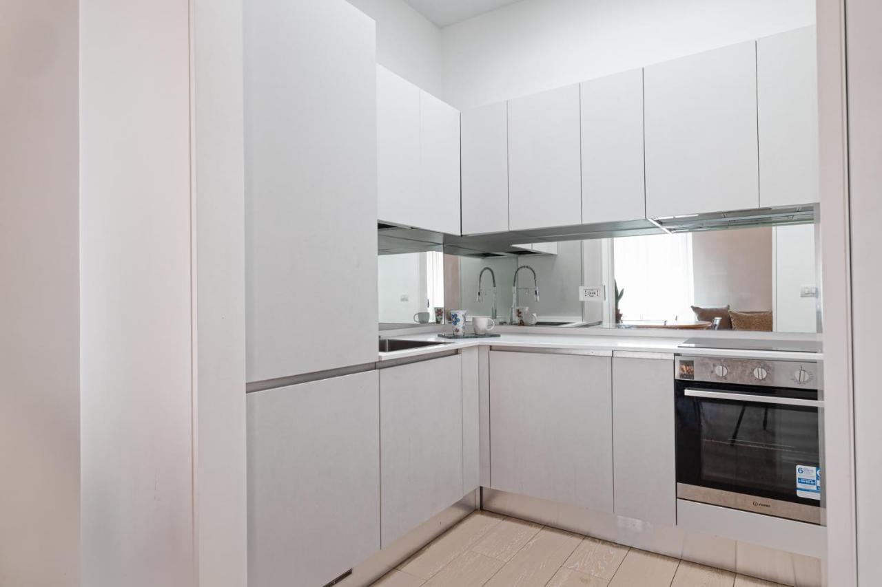 Fontana Di Trevi!! Comfy&Elegant 3Bedroom 2Bath โรม ภายนอก รูปภาพ